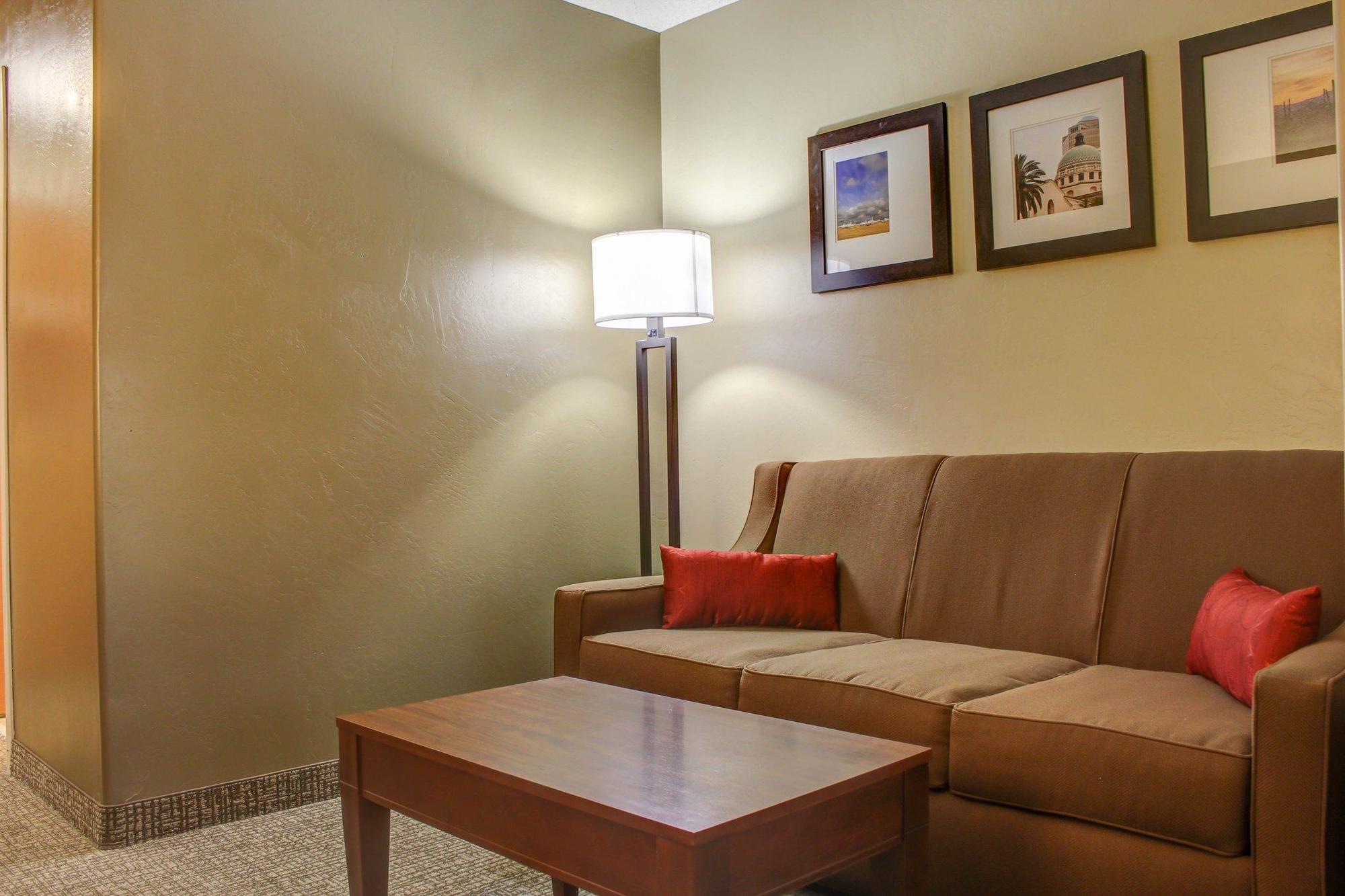 Comfort Suites Airport Tucson Extérieur photo